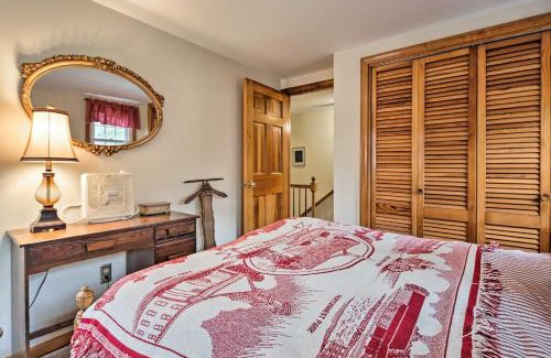 Mashpee Casa | 2 Mi to Shore Home with BBQ and Beach Gear in Mashpee