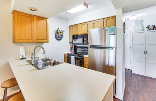 Notch Estates Condominio | 2 Mi to Silver Dollar City: Reed Springs Condo