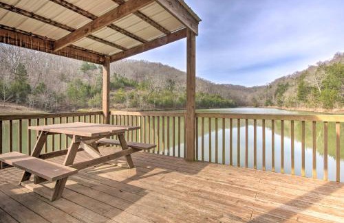 Notch Estates Apartamento | 2 Mi to Silver Dollar City Cozy Condo with Balcony!