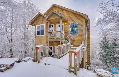 Beech Mountain Casa | 2 Mi to Ski Resort Beech Mtn Home with Fire Pit!