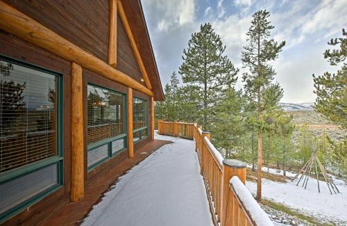 Innsbruck Val Moritz Casa | 2 Mi to Skiing Mtn-View Home with Deck in Granby!