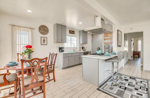 Inglewood Casa | 2 Mi to SoFi Stadium Updated Inglewood Home!