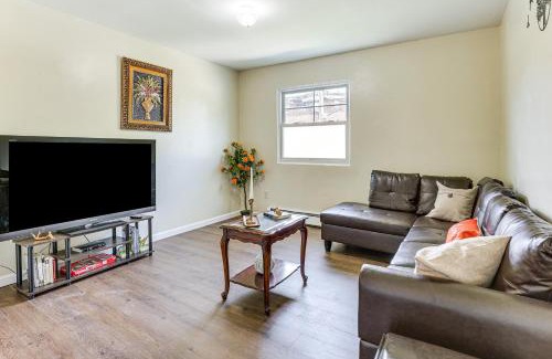 Spring Valley Apartamento | 2 Mi to The Marketplace Spring Valley Apartment