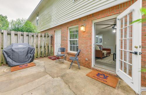 Auburn Apartamento | 2 Mi to Tiger Territory! Condo with Community Pool