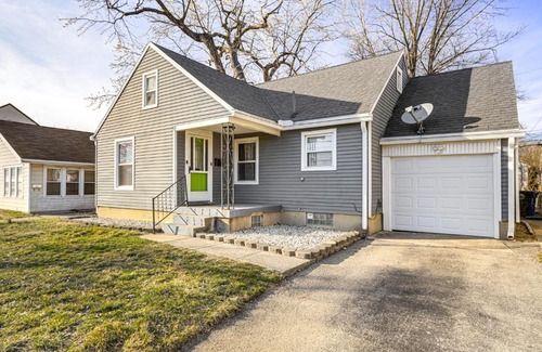 Dayton Casa | 2 Mi to UD Pet-Friendly Home with Fenced Yard!