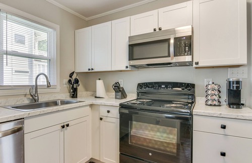 Biddleville Cabaña | < 2 Mi to Uptown Charlotte: Home w/ Large Yard!