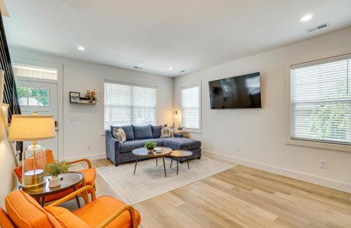 Knoxville Casa | 2 Mi to UT Modern Retreat with Covered Porch