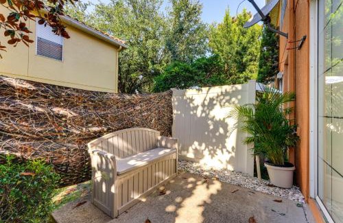 Crestwynd Bay Casa | 2 Mi to WDW Townhouse with Patio and Pool Access