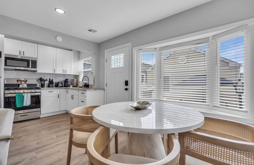 Seaside Heights Casa | 2 Min to Beach with Towels+ Linens, AC, BBQ Grill, Keurig Coffee