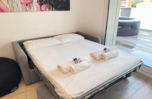 Bergamo Apartamento | 2 Min Walk Chorus Life, with 2 Bedrooms and 2 Bath