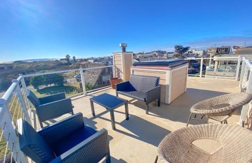 Oceano Casa | 2 min walk to beach! Large Home! Rooftop Deck!