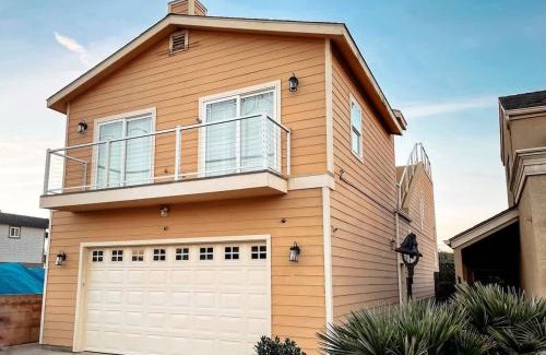 Oceano Casa | 2 min walk to beach Large Home Rooftop Deck