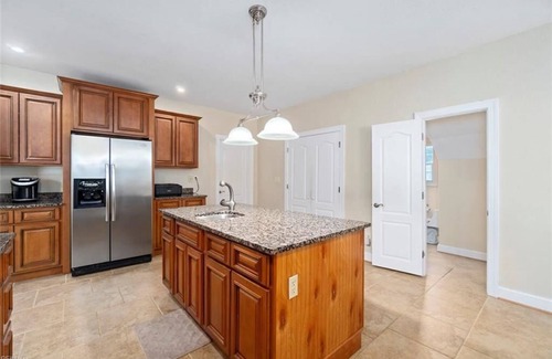 Norfolk Casa | 2 mins away from the beach.