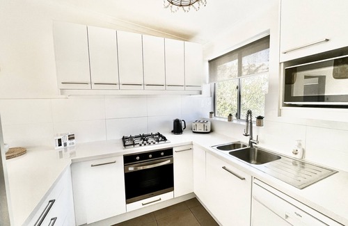 Cottesloe Apartamento | 2 minute walk from the Waters Edge