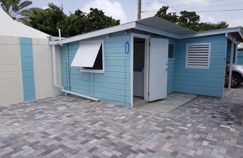 Rockley Apartamento | 2 minutos a pie de la playa, recientemente renovado, apartamento con 2 dormitorios y 2 baños # 1