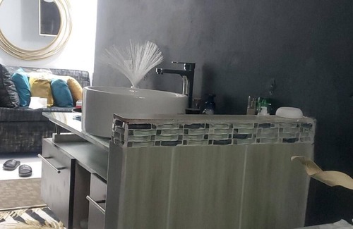 Discovery Bay Casa | Food, fun and excitement at this beautiful villa