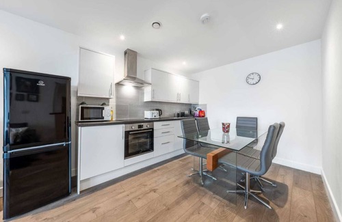 Edgware Apartamento | 2 minutes to Edgware station, 15 minutes to Wembley Stadium