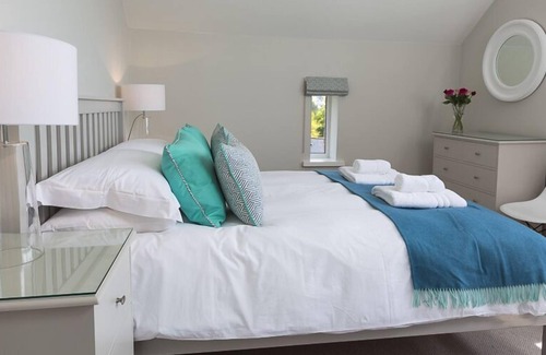 Bugford Apartamento | 2 NUEVO GRANERO, PUEBLO DE HILLFIELD, con piscina en Dartmouth, Ref 1016925