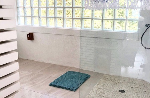 Westbury Casa | Aseratable 2 nuevas habitaciones para huéspedes justo en la playa con impresionantes puestas de sol