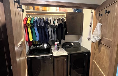 De Pere Casa | 2 Night minimum! 10 miles from Lambeau