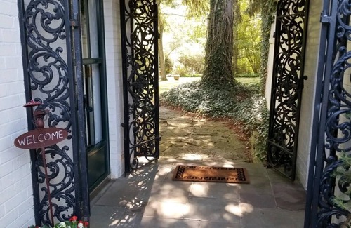 Benton Harbor Casa | Vistas del lago Michigan, playa privada!
