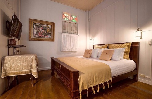 Lat Phrao Cama Y Desayuno | 2 pax. Self-Serviced Apartment By Angelo Family Suites Art & Tile Gallery
