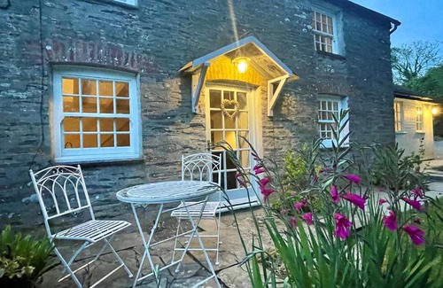 Rock Casa | 2 Penmayne Cottage