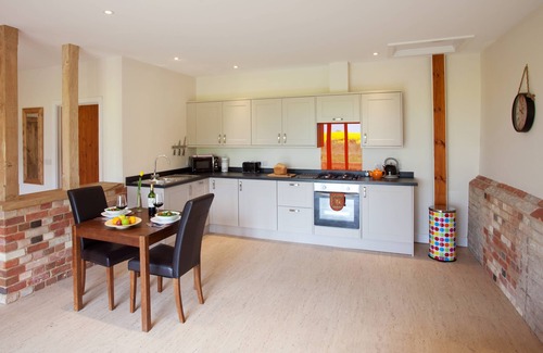 Halesworth Casa | Escapada de lujo para 2 personas al campo con vistas al atardecer