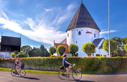 Gudhjem Casa | 2 Person Holiday Home in Gudhjem