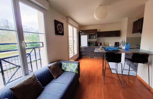 Saint-Cyr-l'Ecole Apartamento | 2-person studio with secure parking near Versailles, Paris