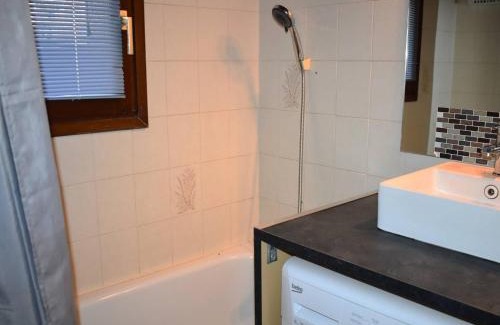 Font-Romeu-Odeillo-Via Apartamento | 2 Pièces cabine, balcon sud, parking, proche centre-ville à Font-Romeu - FR-1-580-11
