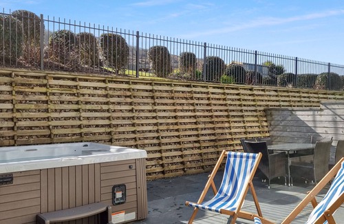 Croyde Apartamento | 2 Point View - AWARD WINNING Apartment with Private Hot Tub / near Croyde Bay