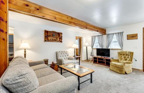 Laurium Casa | 2 Ponds and Trail Access Peaceful Cabin in Calumet!