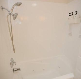 Mira Mesa Casa | 2 private masters, new beds & furniture, sleeps 12