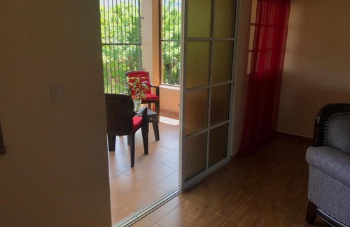 Pinar Quemado Apartamento | 2 queen bed Apartment with Smart Tv ,WiFi y Luz las 24 horas