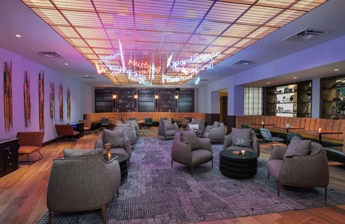Northeast Dallas Casa | 2 Queen Beds Room in the Heart of Dallas, The Beeman Hotel, Live Music