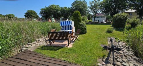 Neuensien Apartamento | 2 Raumwohnung mit sonniger Terrasse und Seeblick