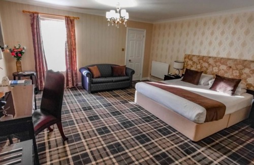 Ipswich Hotel | 2 Relaxing Rooms w/ Pool, Steam Room & Garden Access at Charming Ipswich
