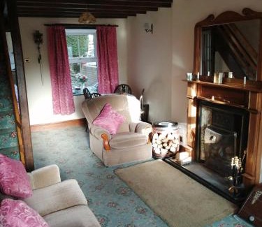 Cwrt Casa | 2 Rhys Terrace