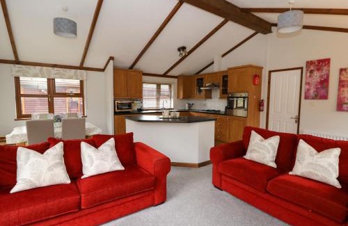 Cenarth Casa | 2 Riverside Lodge
