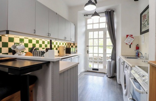 Airton Casa | 2 Riverside Walk