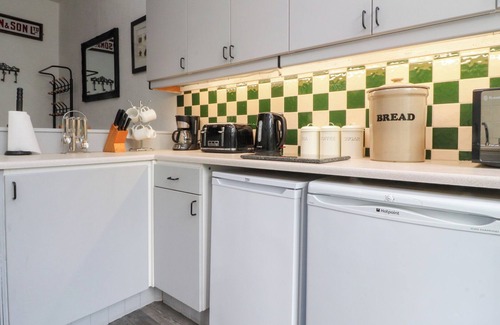 Airton Casa | 2 Riverside Walk