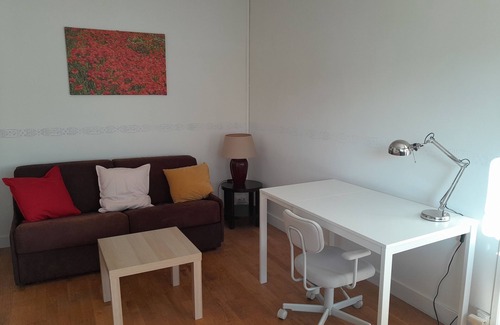 Le Plessis-Robinson Apartamento | 2-room apartment 50 m2, 5 mn from ROBINSON station