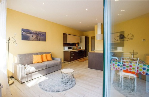Cannobio Apartamento | 2-room apartment with parking space, sunny balcony and panoramic view