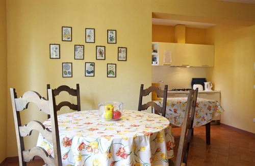 Intra Casa | 2 dormitorios con terraza privada y jardín en una zona tranquila y soleada