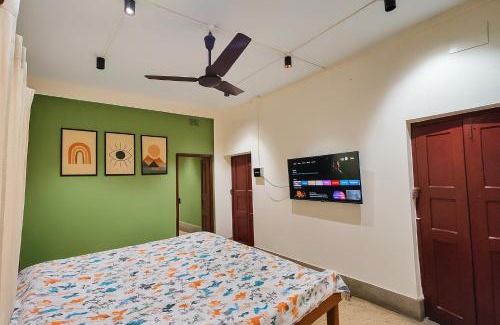 Tollygunge Casa | 2 rooms appartment with balcony and kitchen