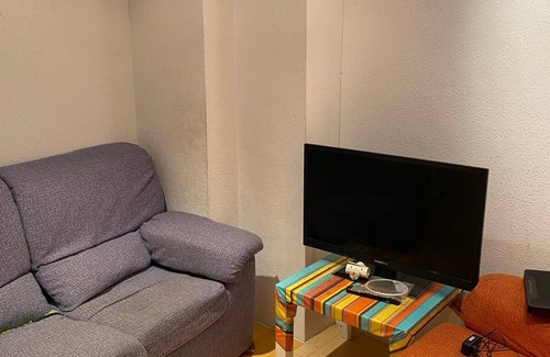 Rollo Casa | 2 Rooms in shared Flat , Central Heatering WIFI , big rooms , with doble bed