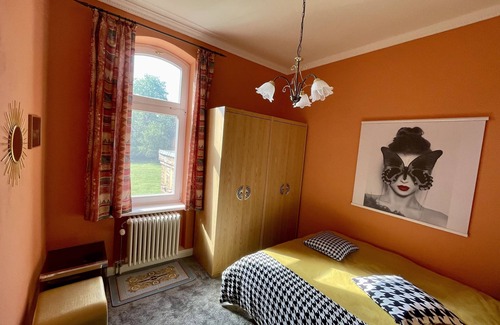 Lelkendorf Otro | 2 rooms in the castle in M-V, cleaning included