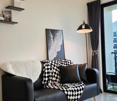 Johor Bahru Apartamento | 2 Rooms unit w Balcony & Spectacular view - 4 pax