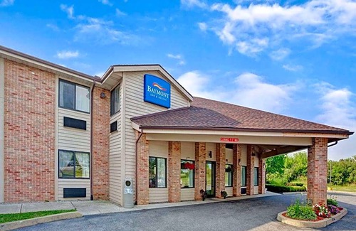 Monroe Hotel | Hotel de 2 estrellas ∙ Baymont by Wyndham Monroe